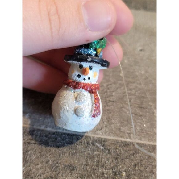 Smiling mini Snowman Red Scarf ornament Xmas glitter - Picture 2 of 5
